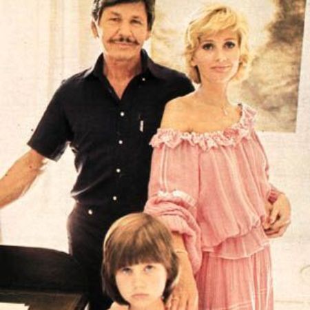 Bronsons' couple with their daughter Zuleika.